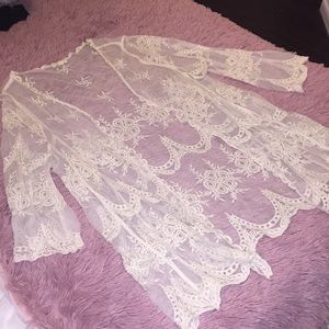 S/M White lace kimono!